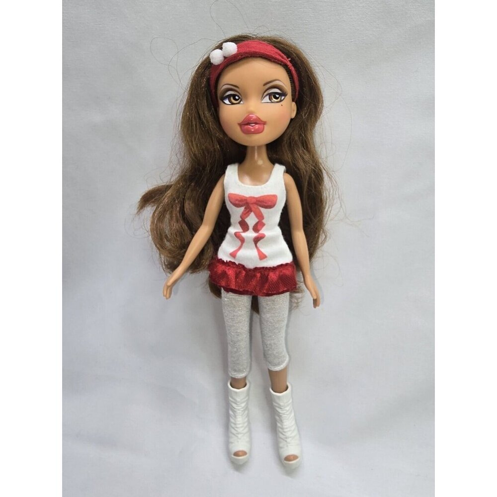 BRATZ 2011 HOLIDAY CHRISTMAS YASMIN DOLL